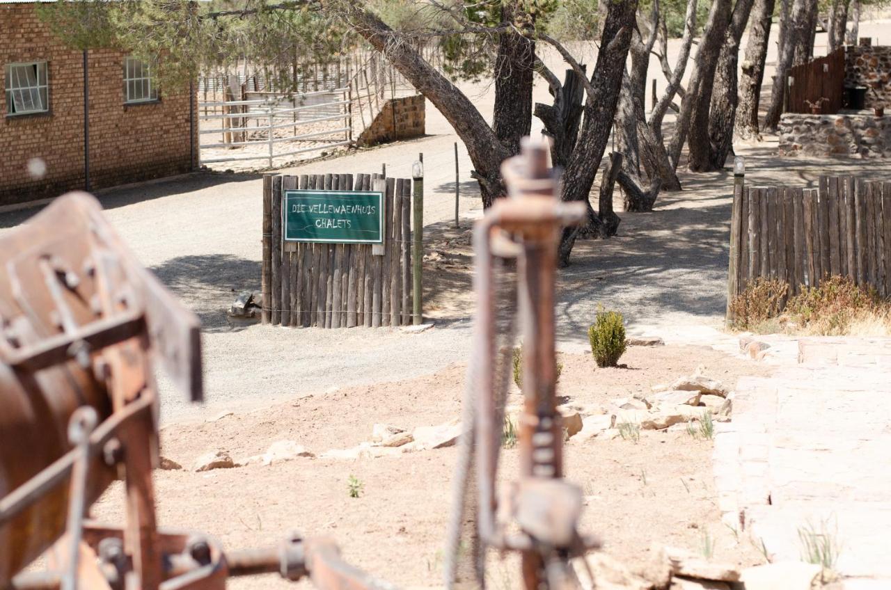 Desert Dew Guest House Hutchinson Bagian luar foto