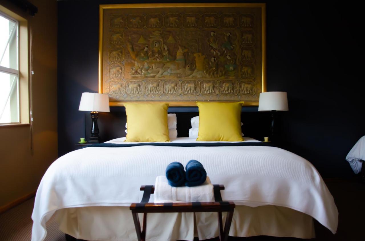 Desert Dew Guest House Hutchinson Bagian luar foto