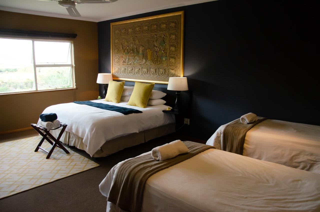 Desert Dew Guest House Hutchinson Bagian luar foto