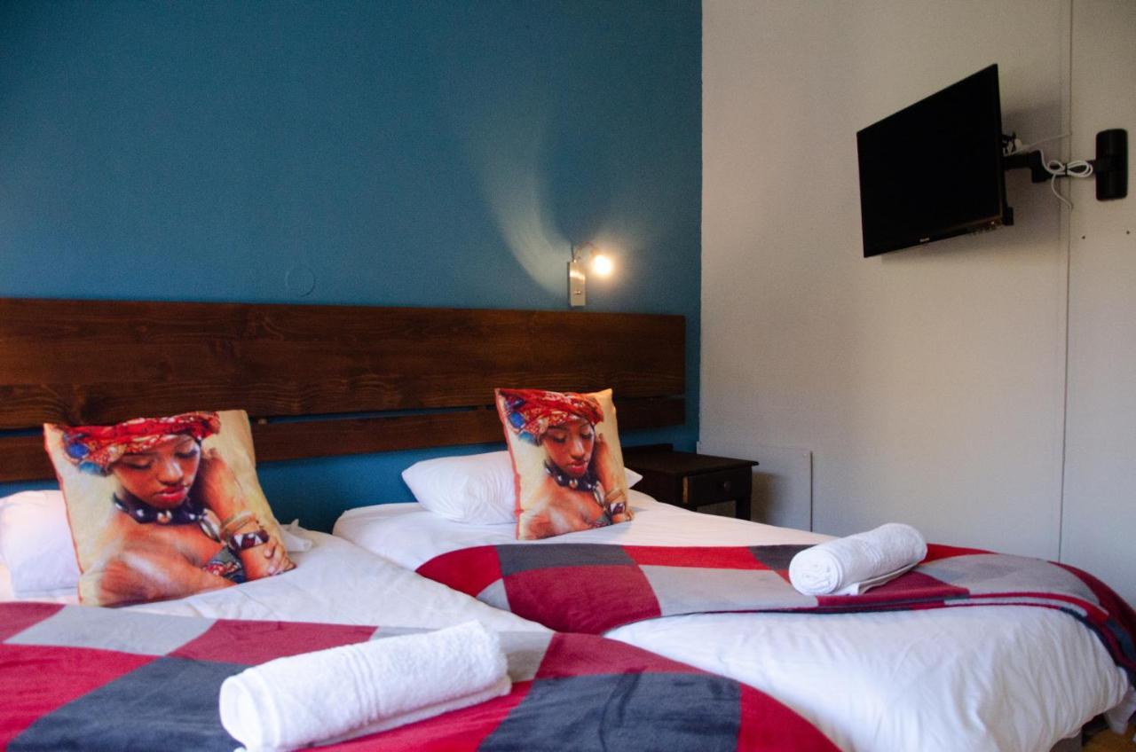 Desert Dew Guest House Hutchinson Bagian luar foto