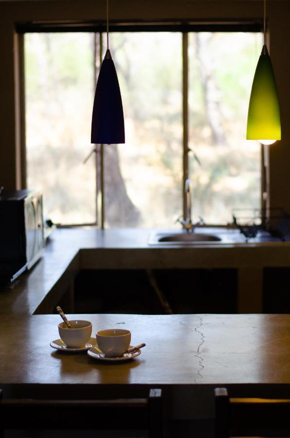 Desert Dew Guest House Hutchinson Bagian luar foto